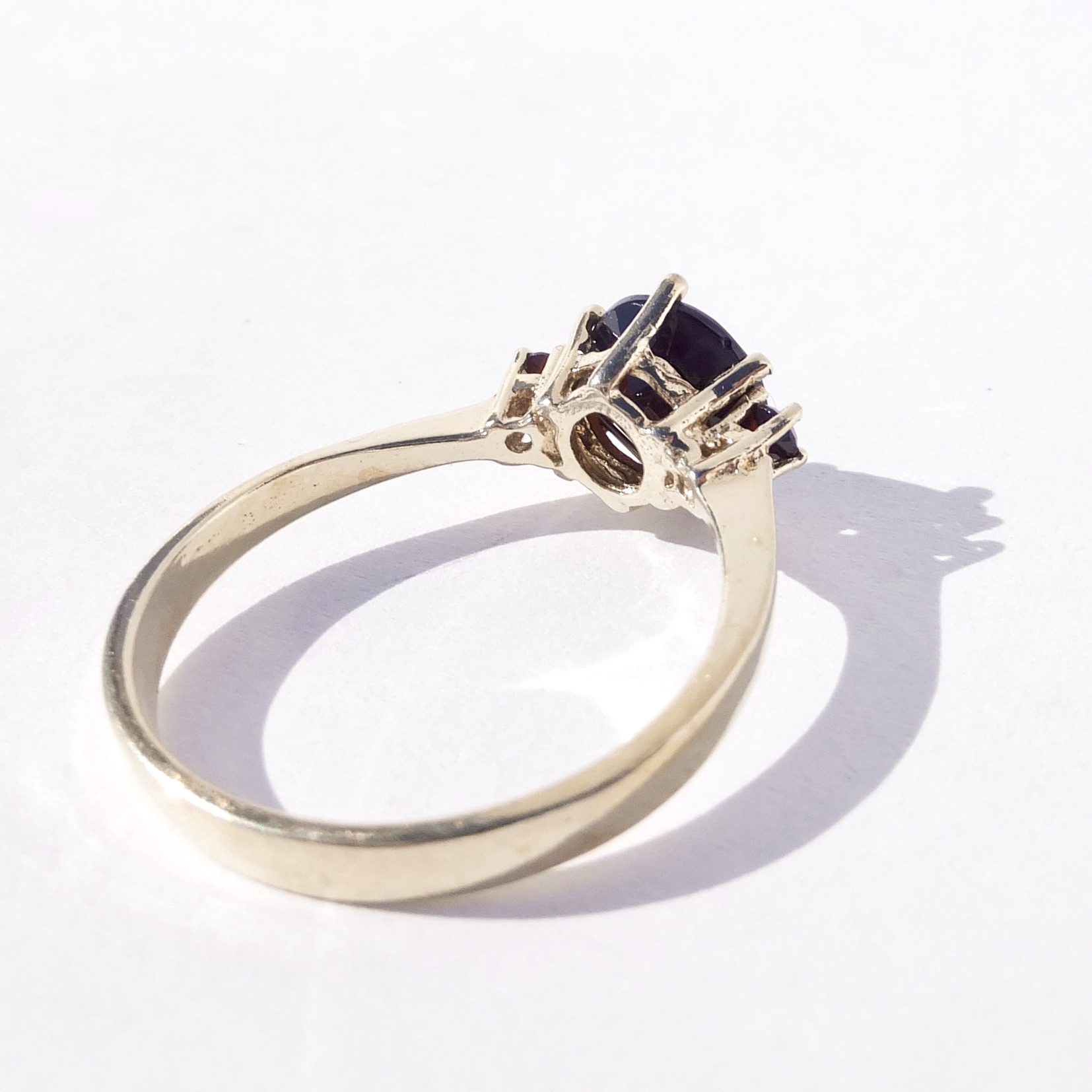 Stříbrný pozlacený prsten, Ag 925/1000, váha 2,20 g