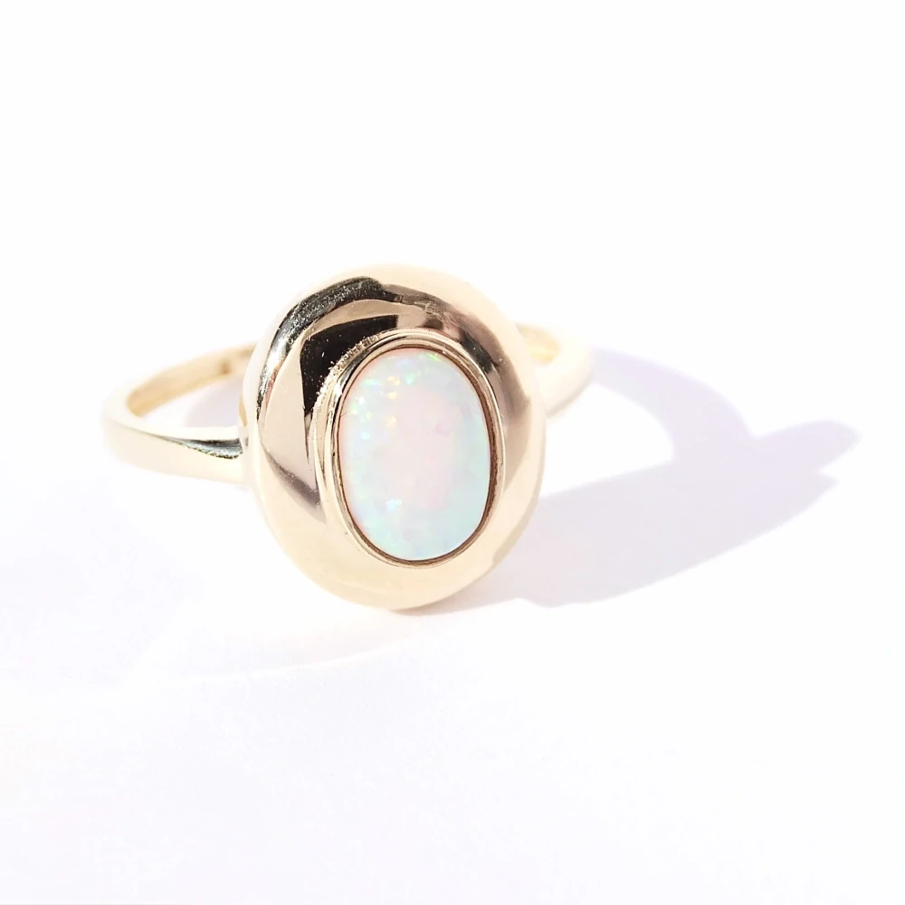 Zlatý lesklý prsten, Au 14K 585/1000, váha 2,23 g