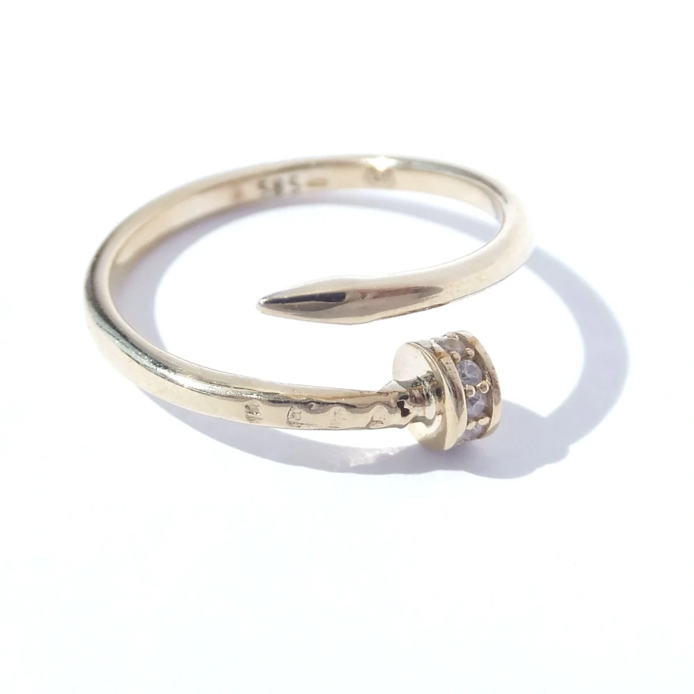Zlatý prsten, Au 14K 585/1000, váha 2,24 g