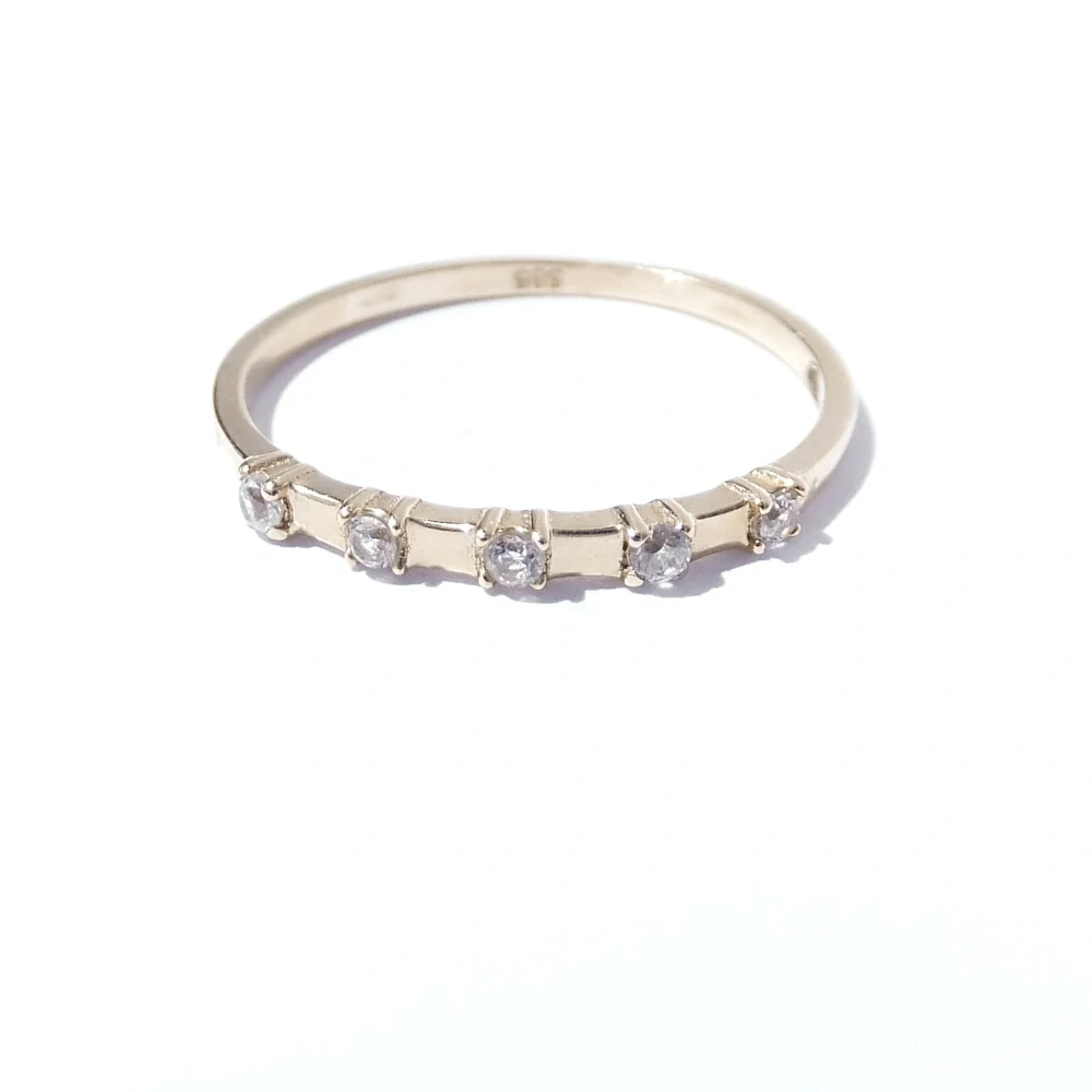 Zlatý prsten, Au 14K 585/1000, váha 0,86 g
