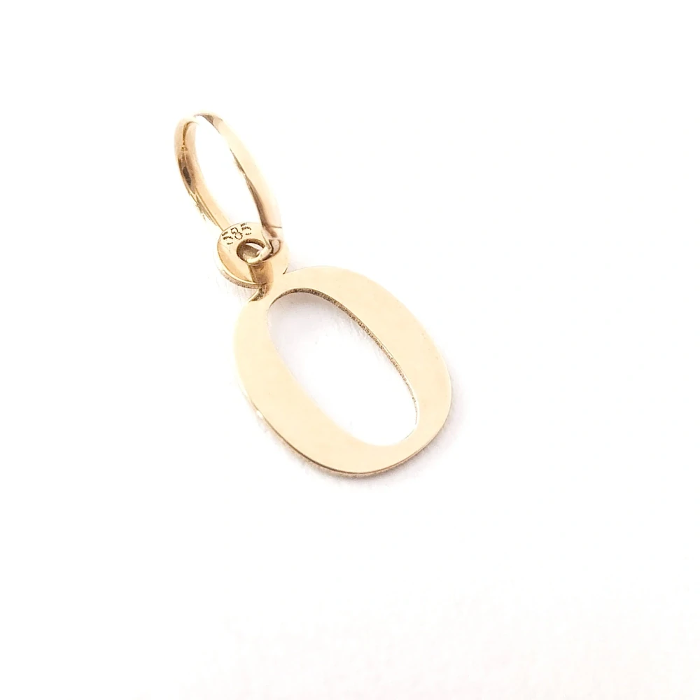 Zlatý přívěsek písmeno 0, Au 14K 585/1000, váha 0,24 g