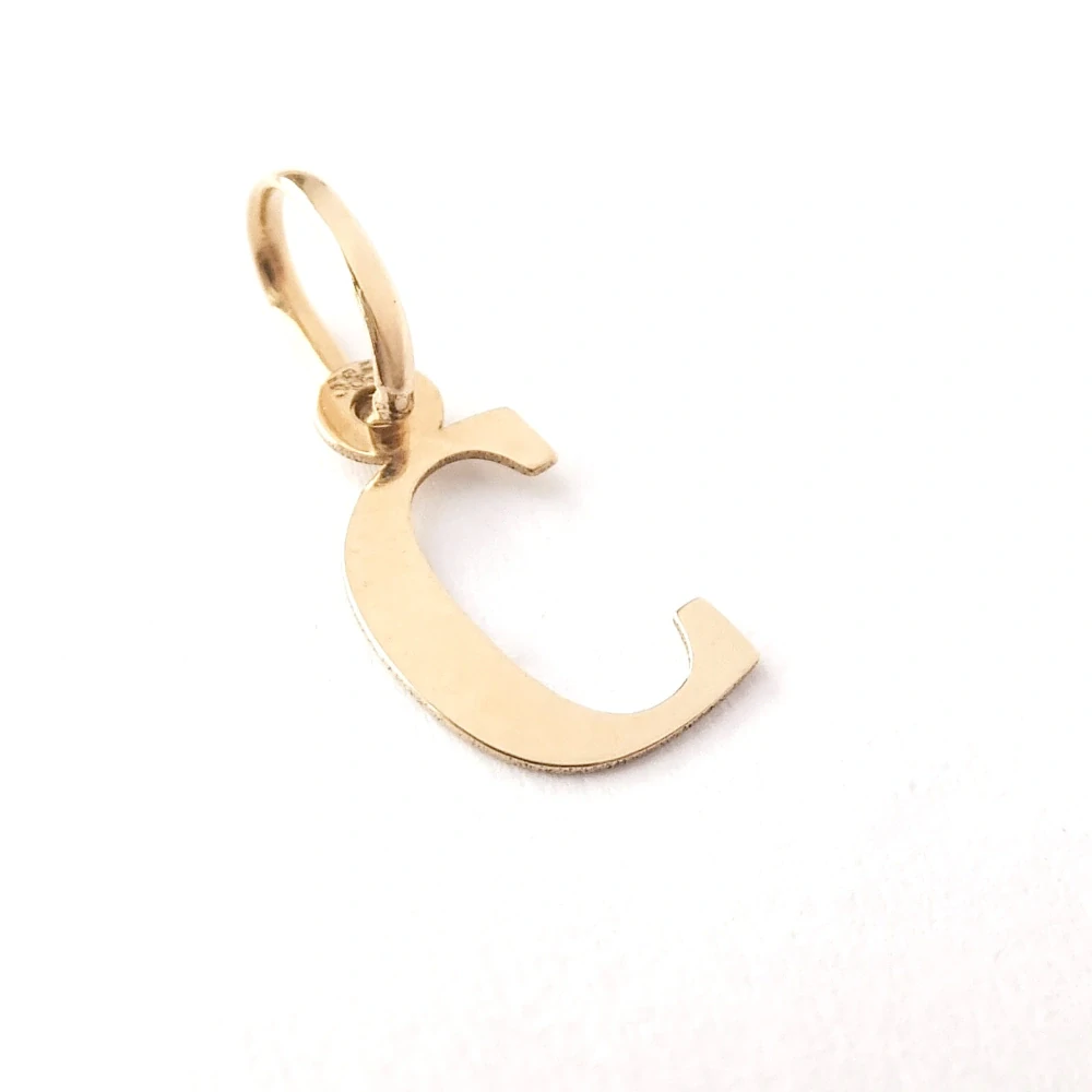 Zlatý přívěsek písmeno C, Au 14K 585/1000, váha 0,21 g