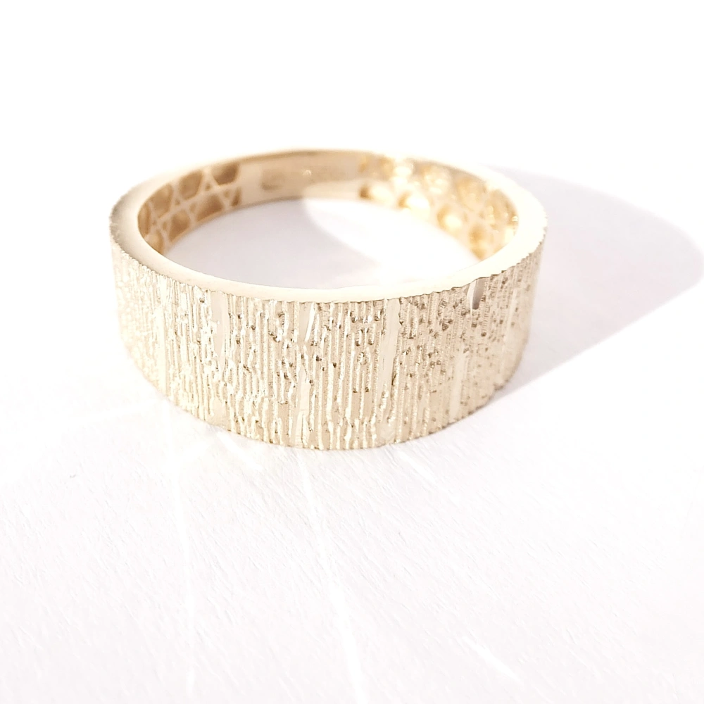 Zlatý prsten, Au 14K 585/1000, váha 2,81 g