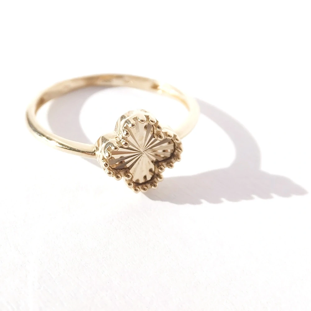 Zlatý prsten, Au 14K 585/1000, váha 1,66 g