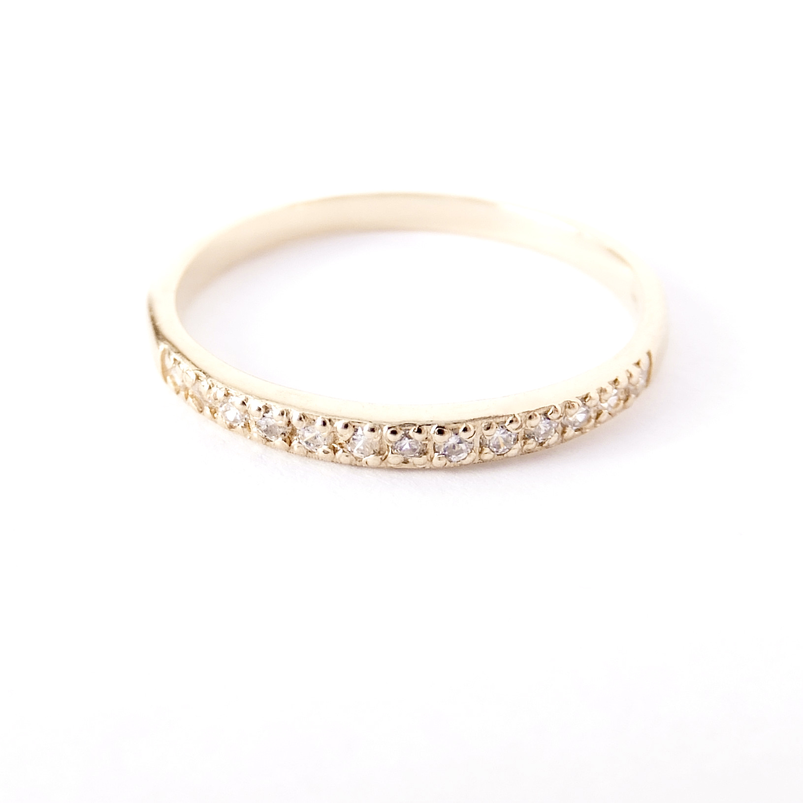 Zlatý prsten, 14K 585/1000, váha 1,36 g
