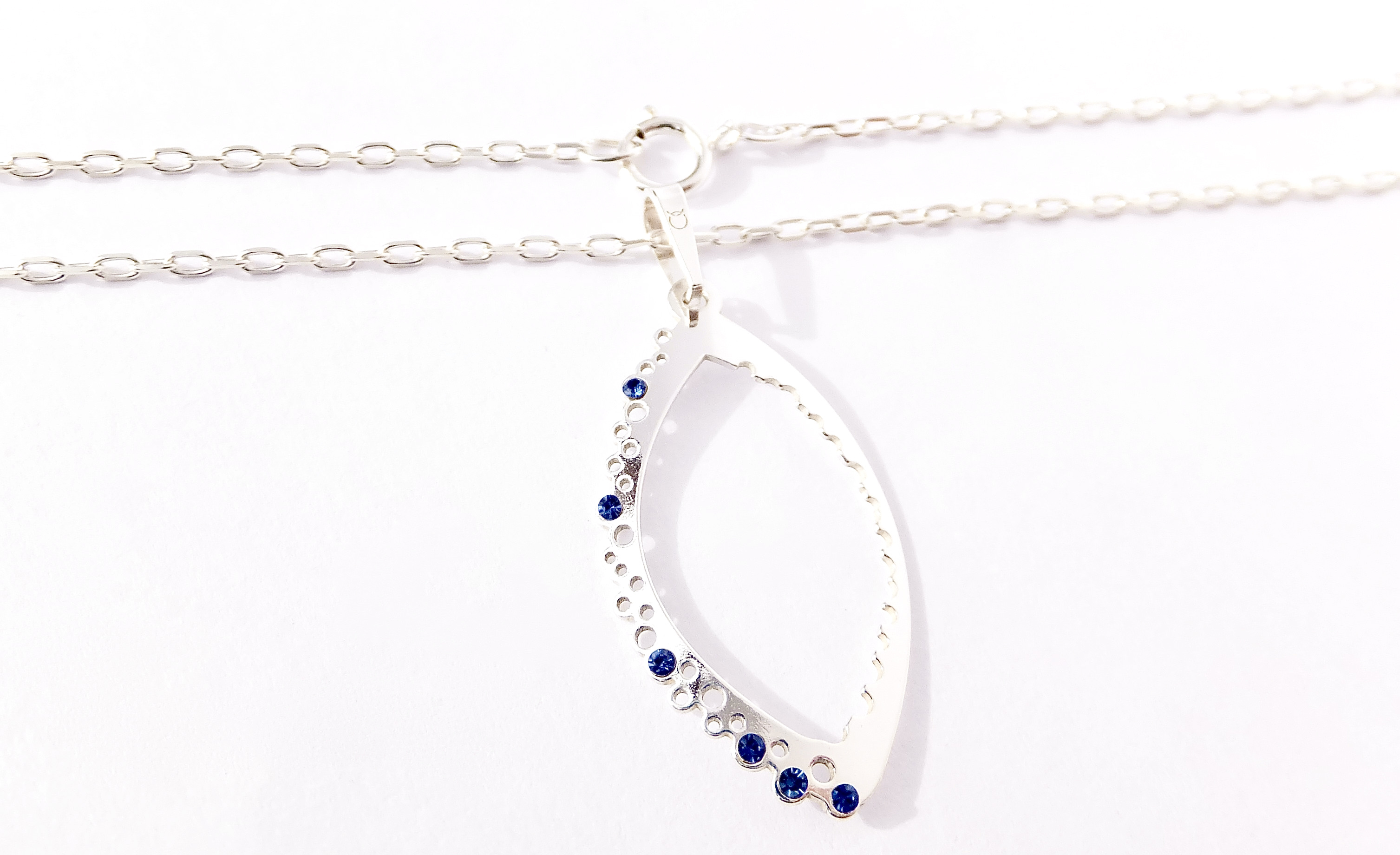 Stříbrný řetízek s přívěskem, Ag 925/1000, celková váha 2,24 g