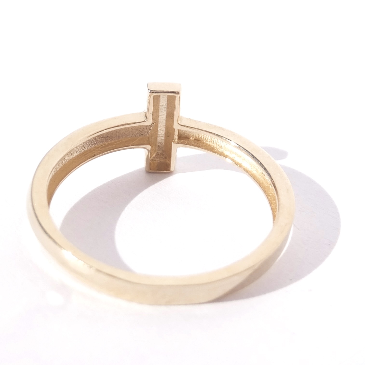 Zlatý prsten, Au 14K 585/1000, váha 1,86 g