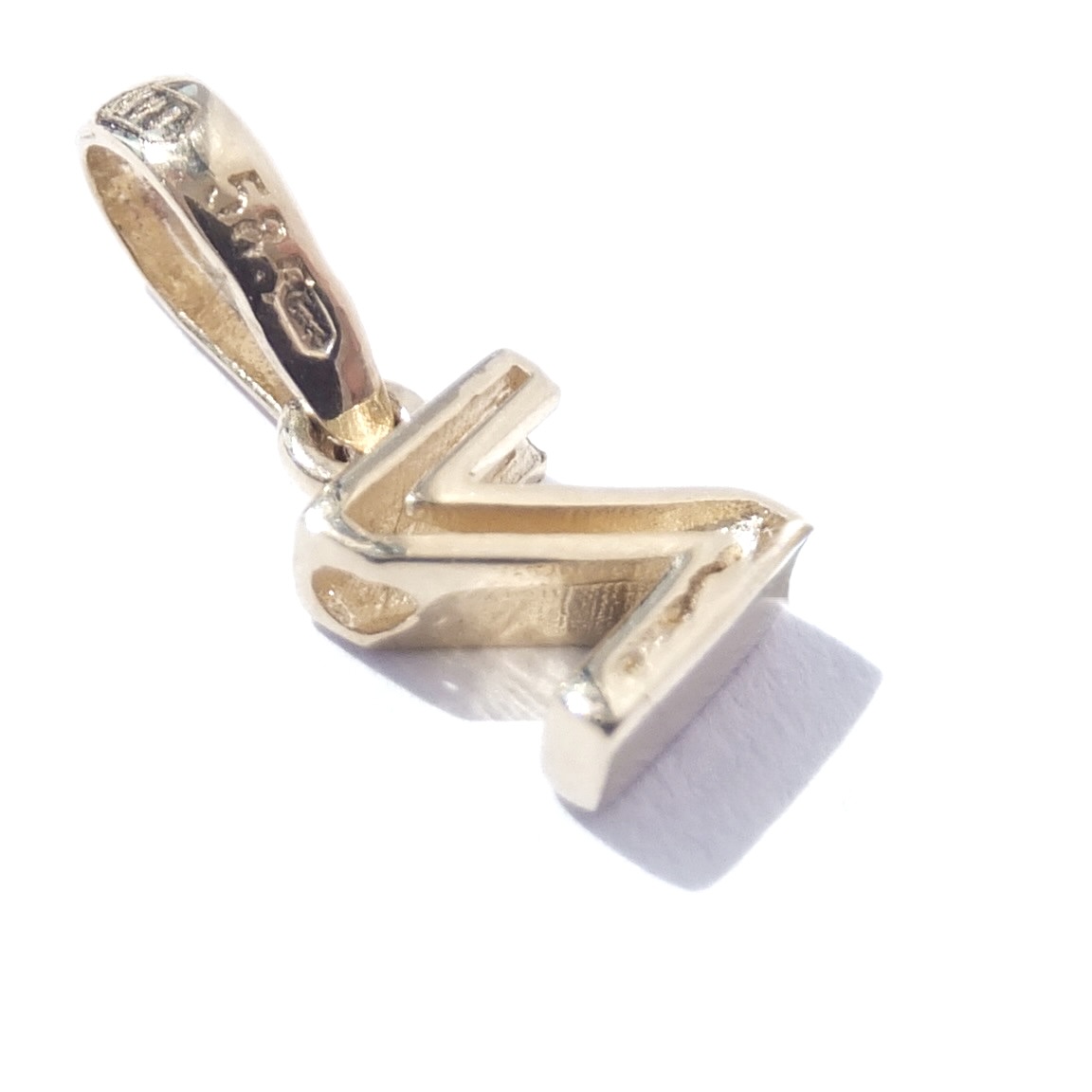Zlatý přívěsek písmeno Z, Au 14K 585/1000, váha 0,62 g