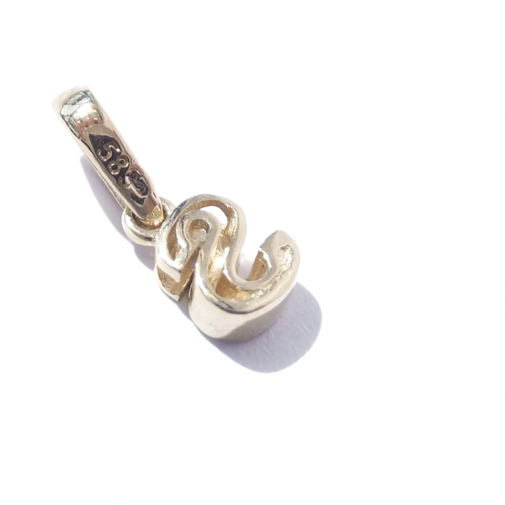Zlatý přívěsek písmeno S, Au 14K 585/1000, váha 0,63 g