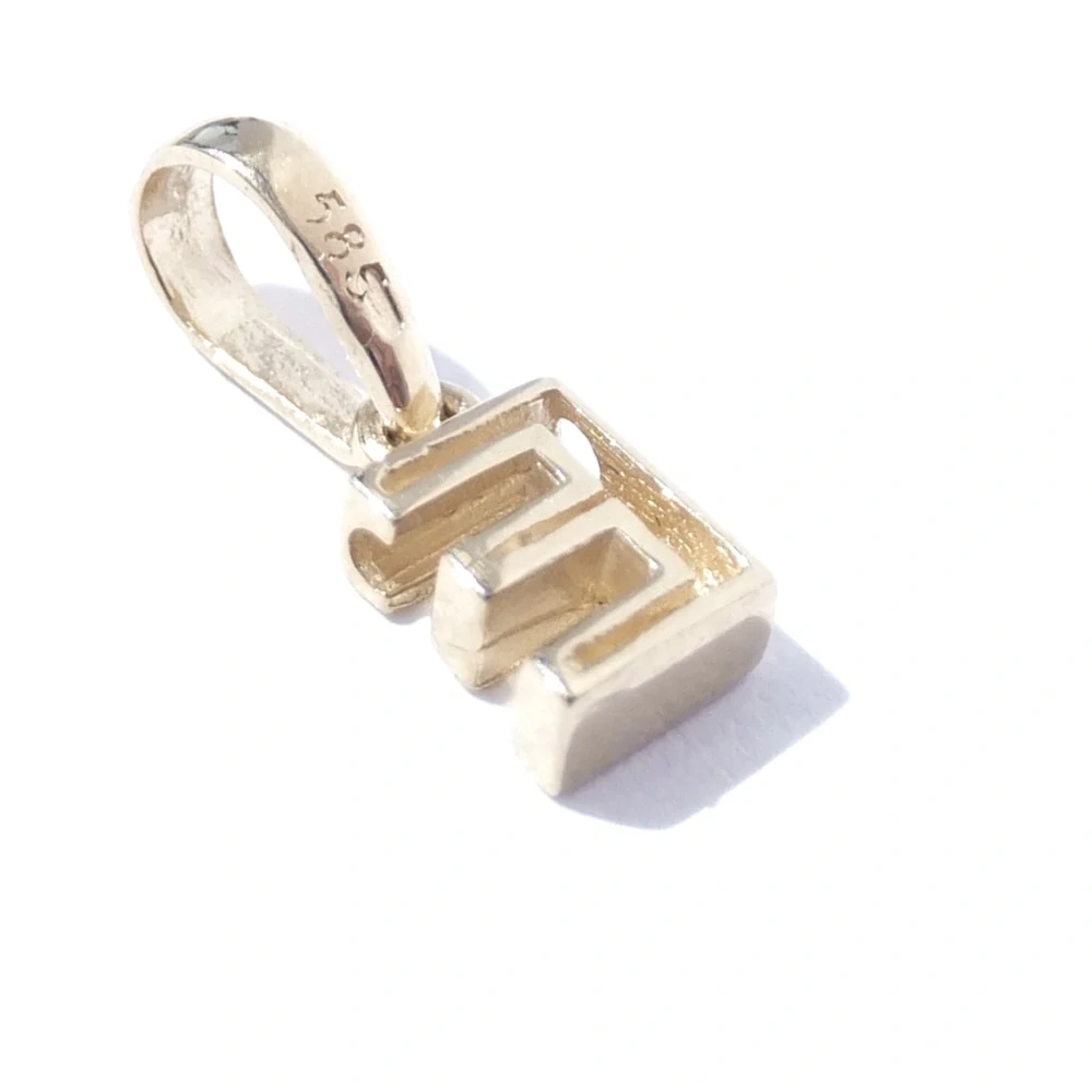Zlatý přívěsek písmeno E, Au 14K 585/1000, váha 0,67 g