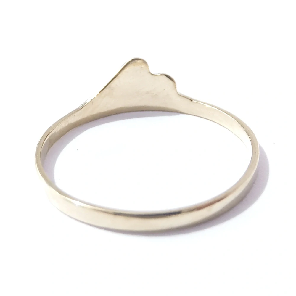 Zlatý prsten, Au 14K 585/1000, váha 1,17 g, použité zlato