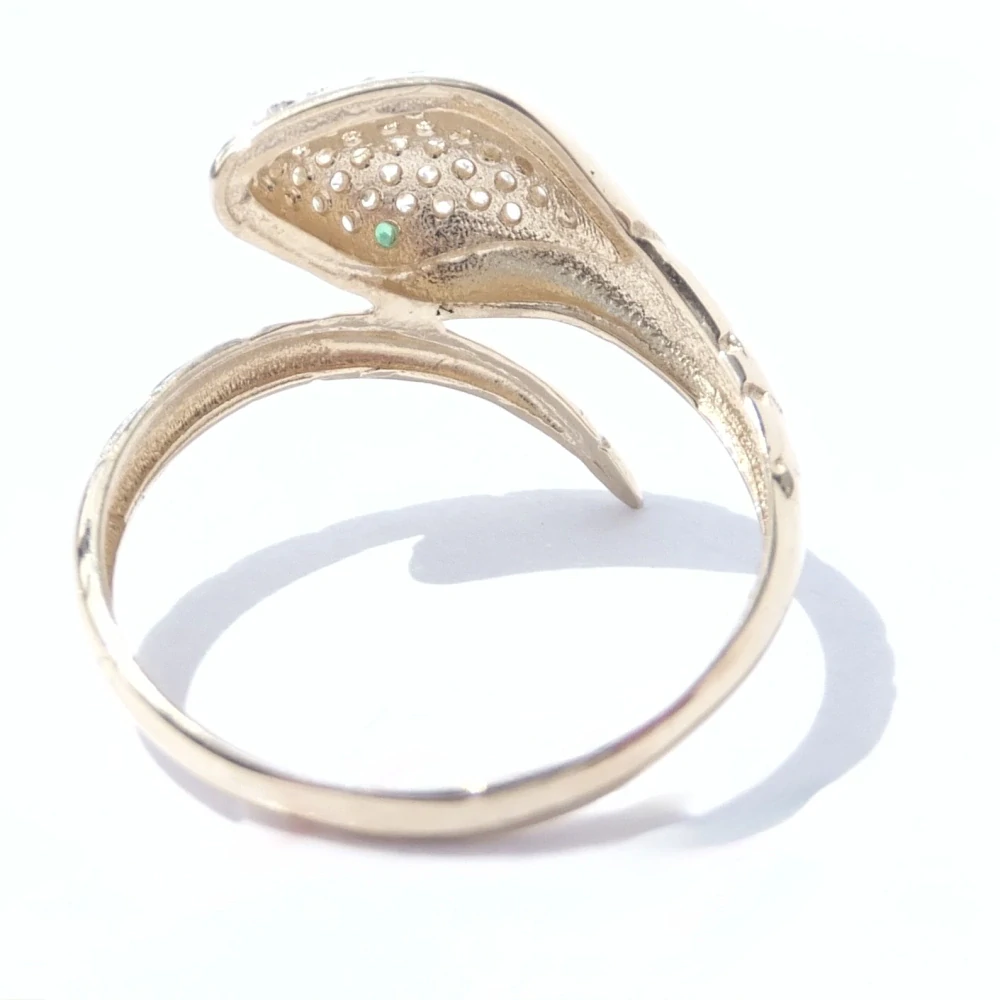 Zlatý prsten had, Au 14K 585/1000, váha 2,19 g