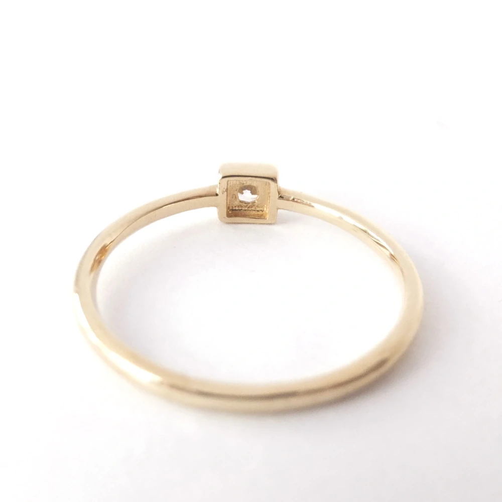 Zlatý prsten, Au 14K 585/1000, váha 1,40 g