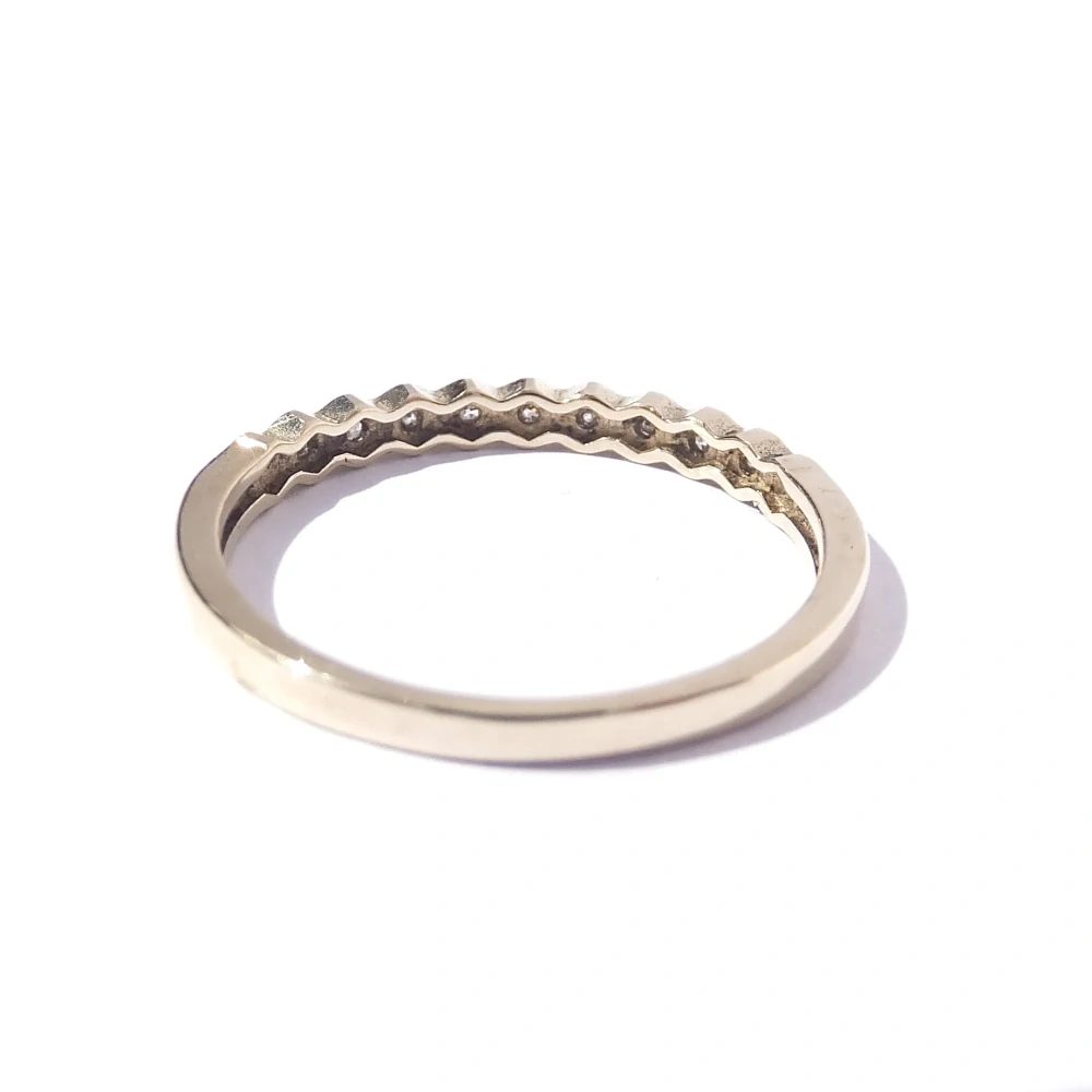 Zlatý prsten, Au 14K 585/1000, váha 1,42 g, použité zlato