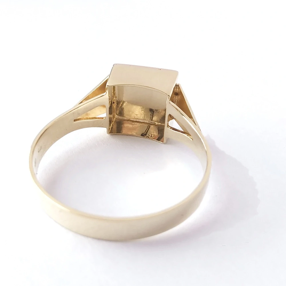 Zlatý pánský prsten, Au 14K 585/1000, váha 5,49 g, použité zlato