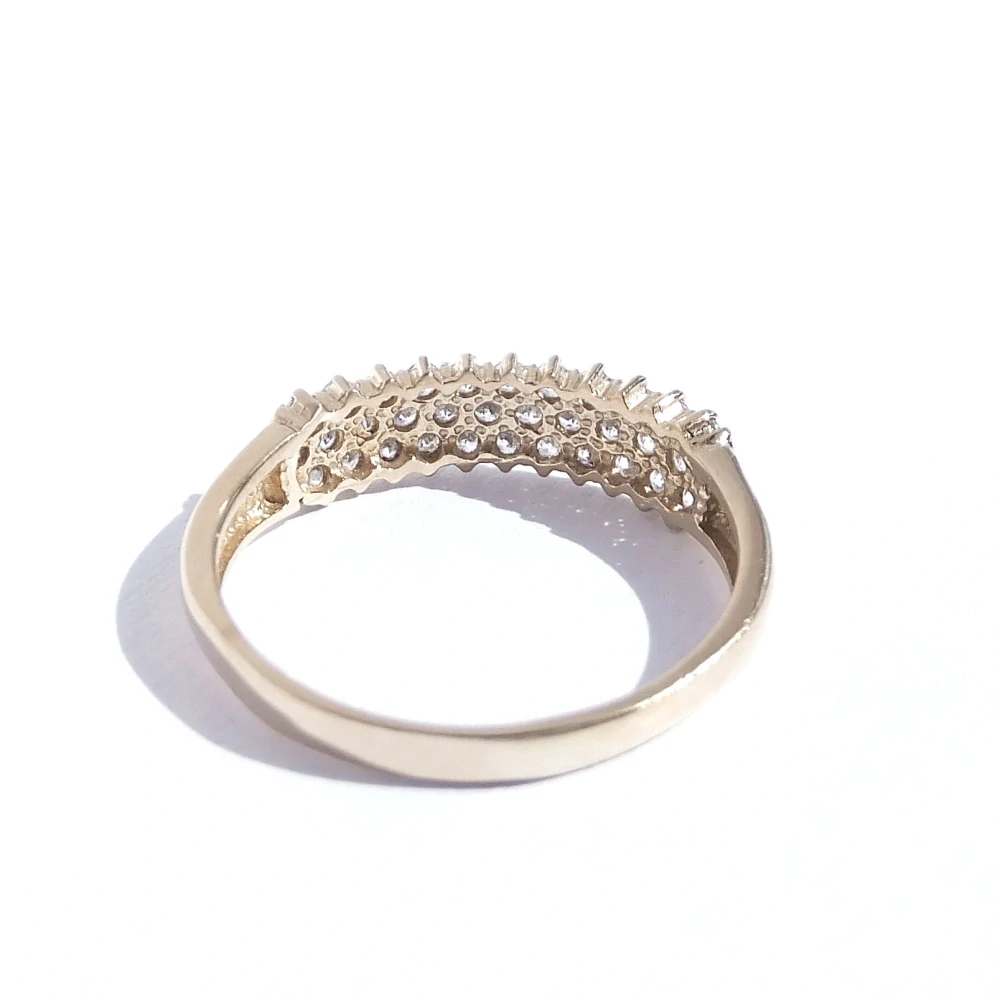 Zlatý prsten, Au 14K 585/1000, váha 1,48 g, použité zlato