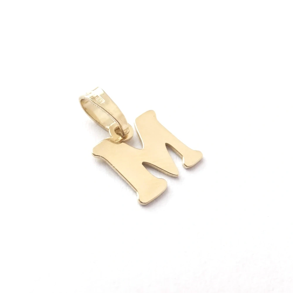 Zlatý přívěsek písmeno M, Au 14K 585/1000, váha 0,49 g, použité zlato