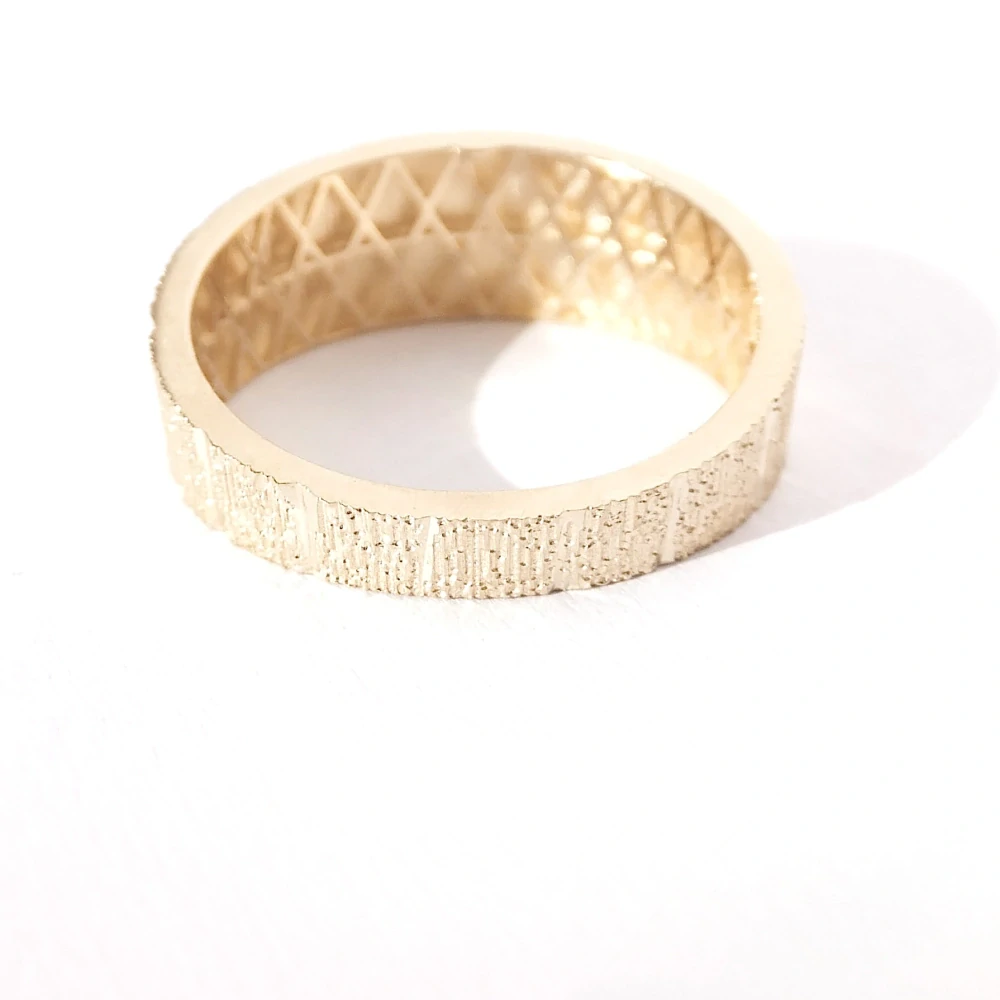 Zlatý prsten, Au 14K 585/1000, váha 2,81 g