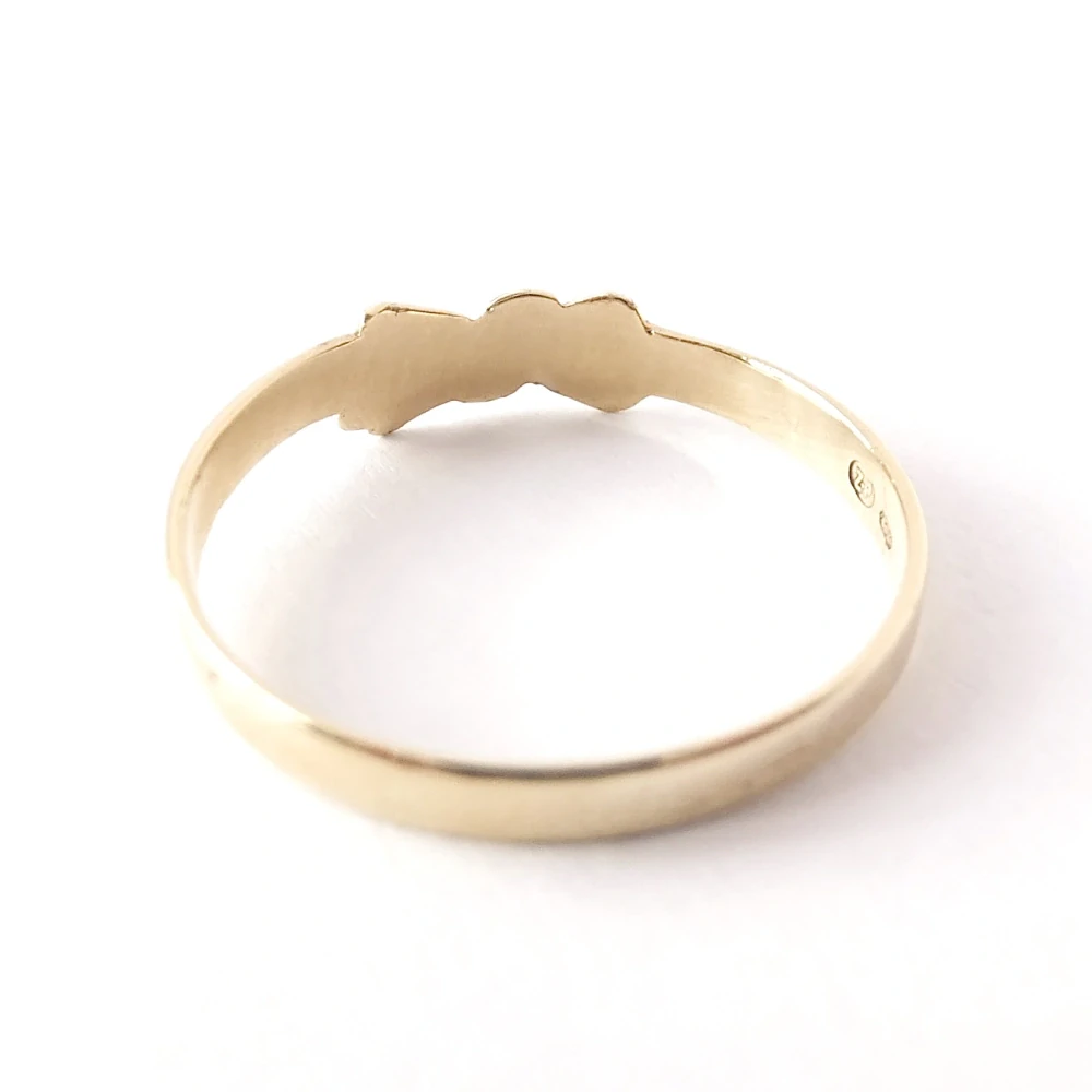 Zlatý prsten, Au 14K 585/1000, váha 1,51 g, použité zlato