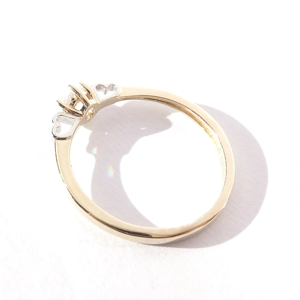 Zlatý prsten, Au 14K 585/1000, váha 1,69 g