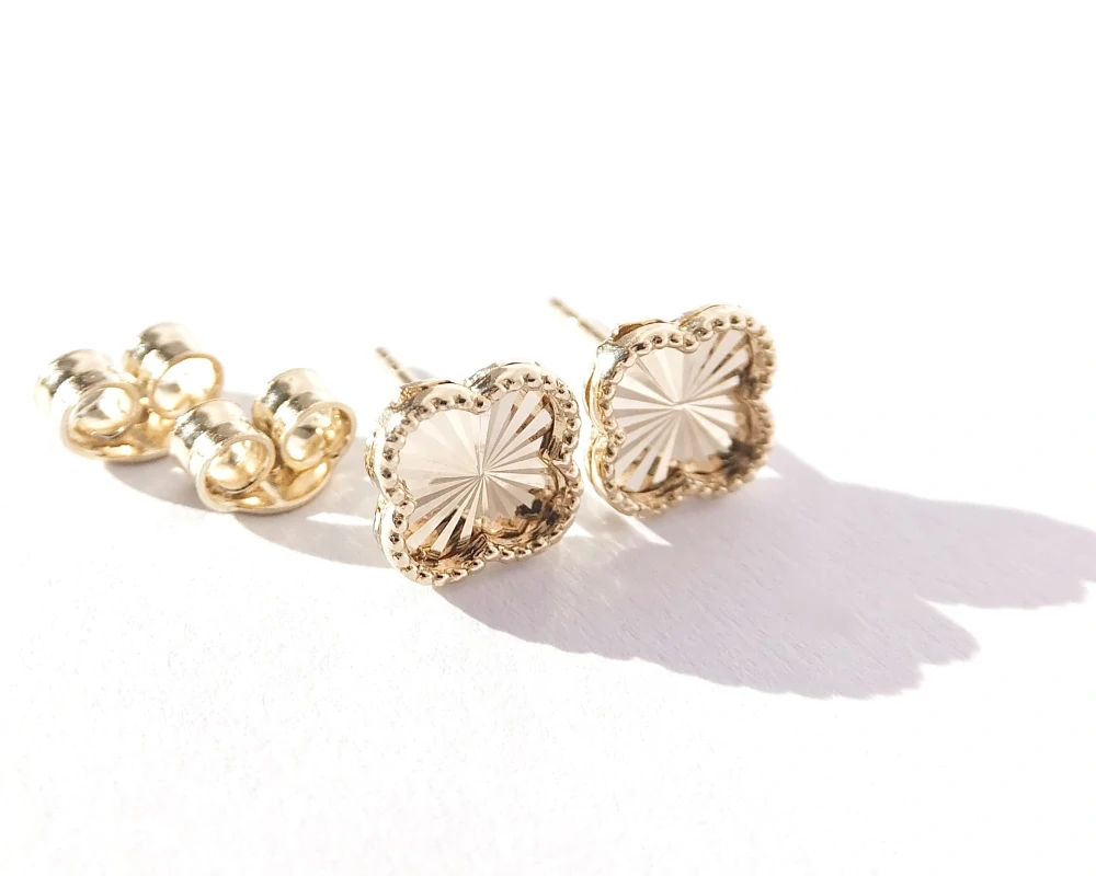 Zlaté náušnice čtyřlístky, Au 14K 585/1000, váha 1,21 g