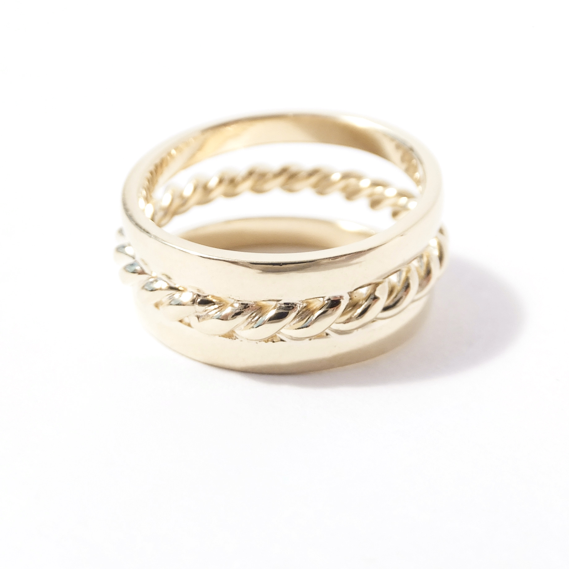 Zlatý prsten s brilianty, Au 14K 585/1000, váha 7,68 g