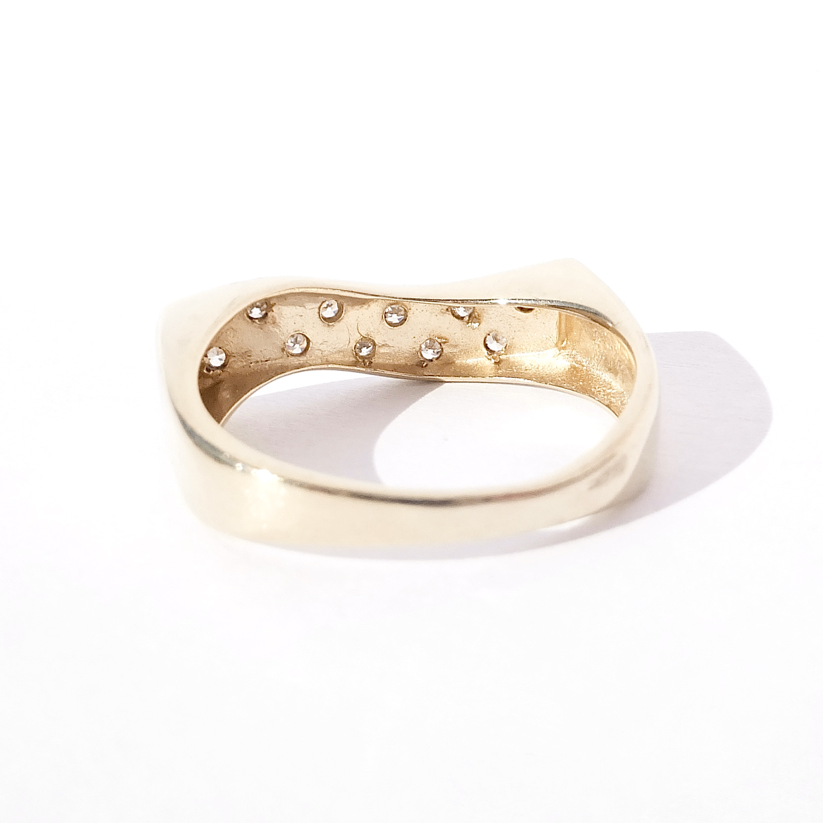 Zlatý prsten se zirkony, Au 14K 585/1000, váha 3,00 g, použité zlato
