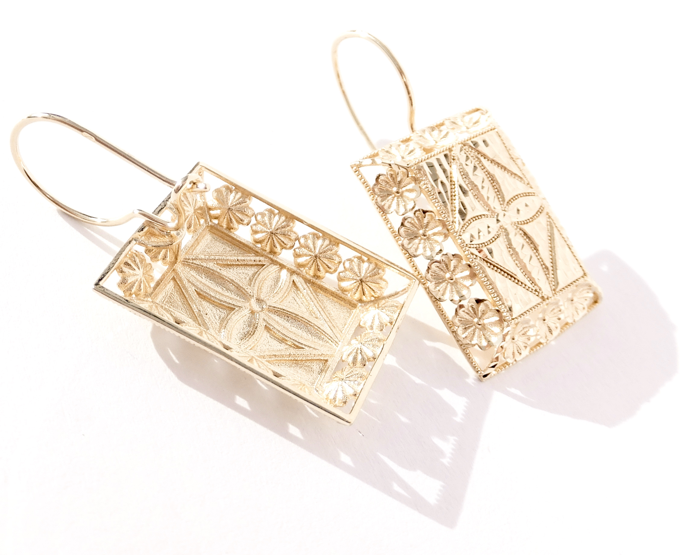 Zlaté visací náušnice, Au 14K 585/1000, váha 5,59 g, použité zlato