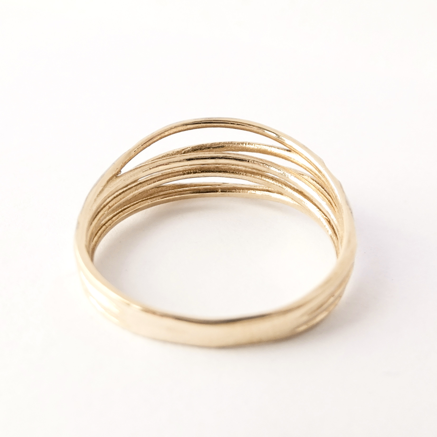Zlatý prsten, Au 14K 585/1000, váha 2,47 g