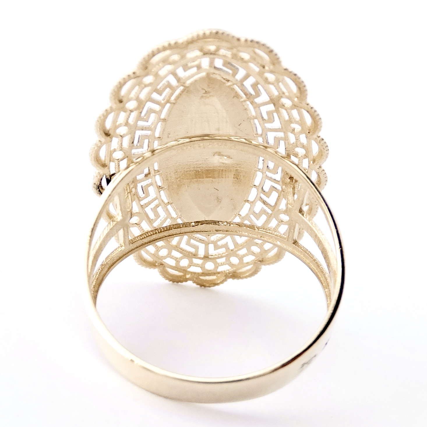 Zlatý výrazný prsten, 14K 585/1000, váha 3,58 g