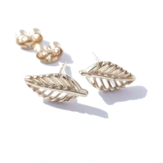 Zlaté náušnice, Au 14K 585/1000, váha 2x 0,48 g