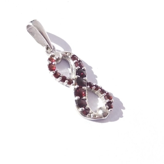 Stříbrný přívěsek s granáty, Ag 925/1000, 1,18 g