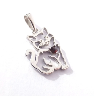 Stříbrný přívěsek s granátem, Ag 925/1000, 1,18 g